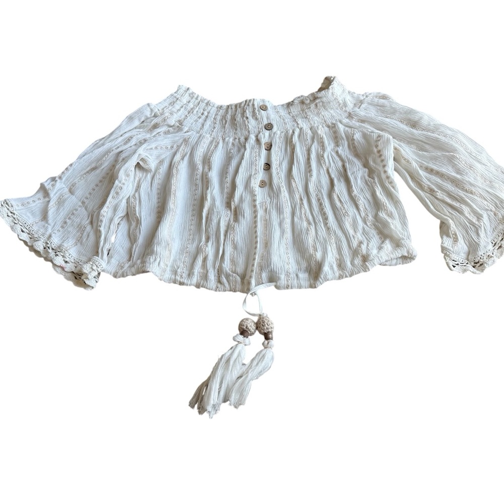 Daises‎ Women’s Size S White Off-Shoulder Blouse with Tassels Cropped Top Boho